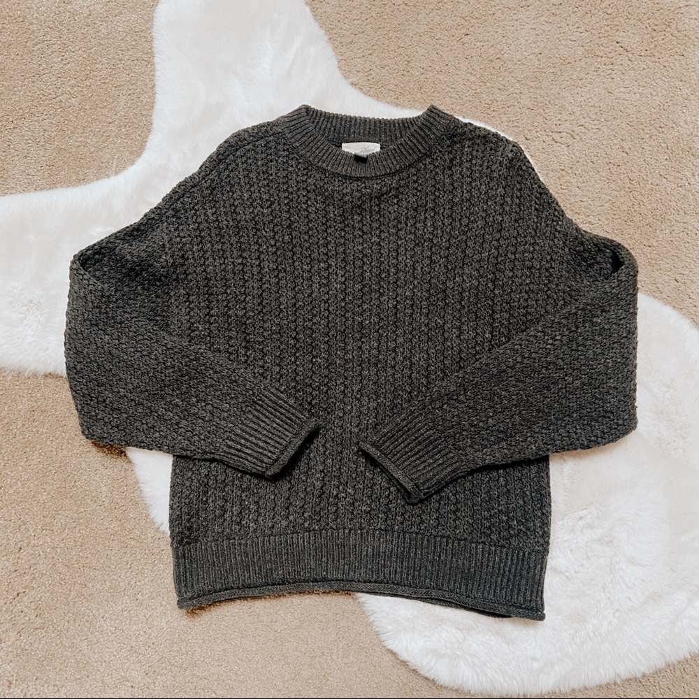 Universal Thread | Charcoal Grey Crewneck Sweater